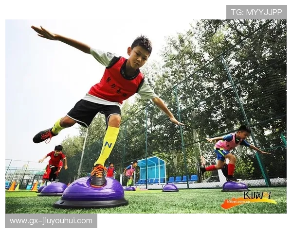 莆田足球记者深入基层记录家乡绿茵梦想与热血奋斗历程